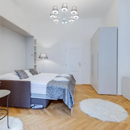 Wenceslass Square Royal Apartament Praga