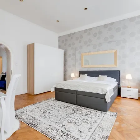 Wenceslass Square Royal Apartament Praga