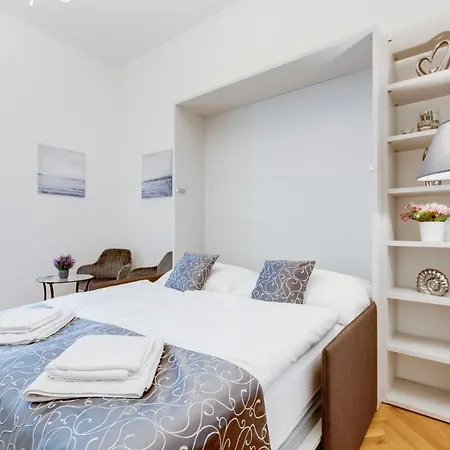 Apartamento Wenceslass Square Royal Praga